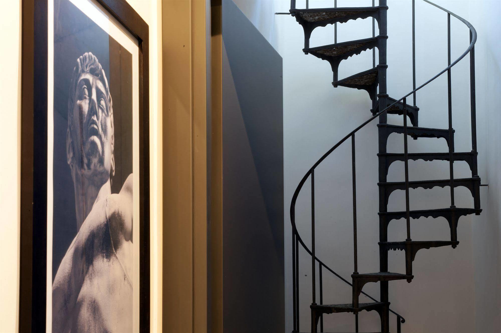 Nazionale 51 Group Bed & Breakfast Rome Bagian luar foto